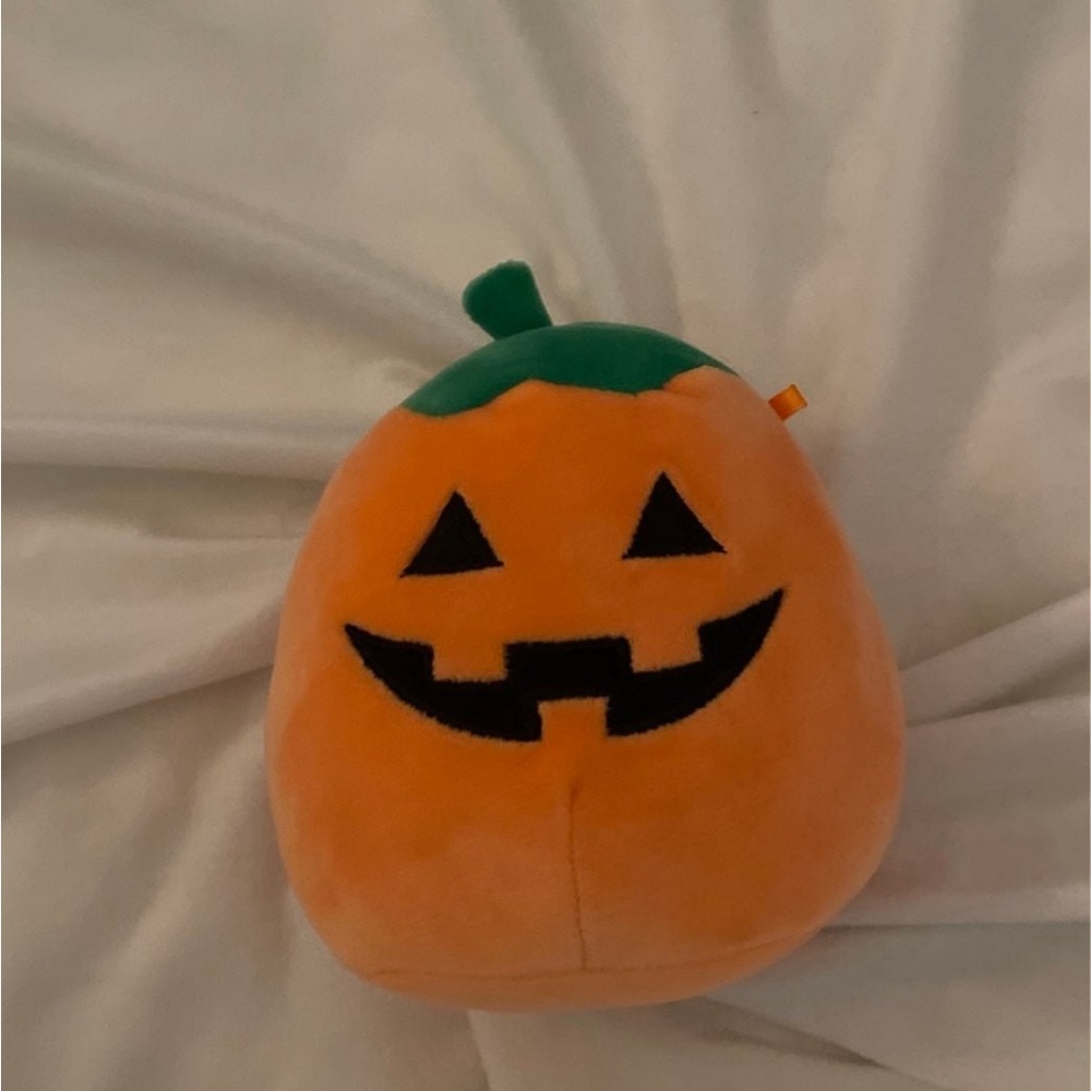 Squishmallows Paige the Pumpkin